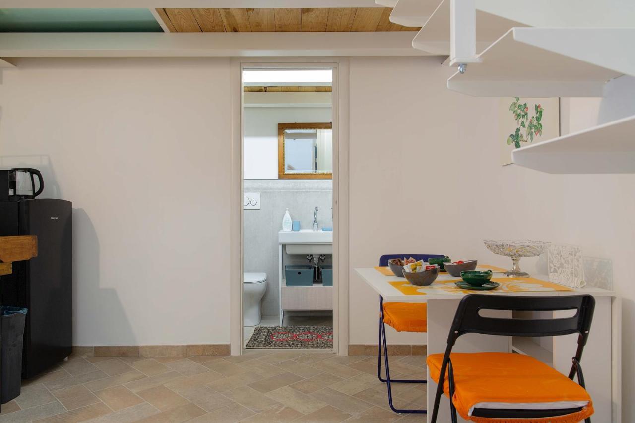 Residenza Storica: La Suite Del Grifo LʼAquila Extérieur photo