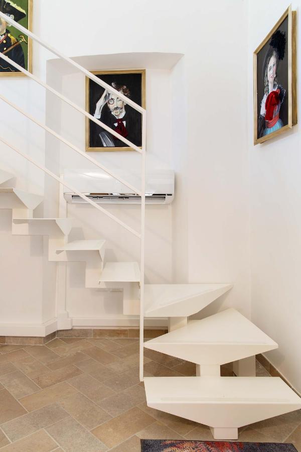 Residenza Storica: La Suite Del Grifo LʼAquila Extérieur photo